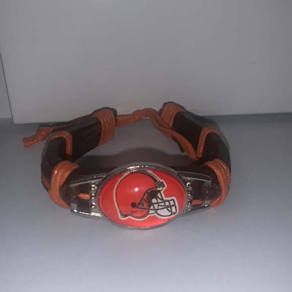 New NFL football bracelets - Picture 6 of 6